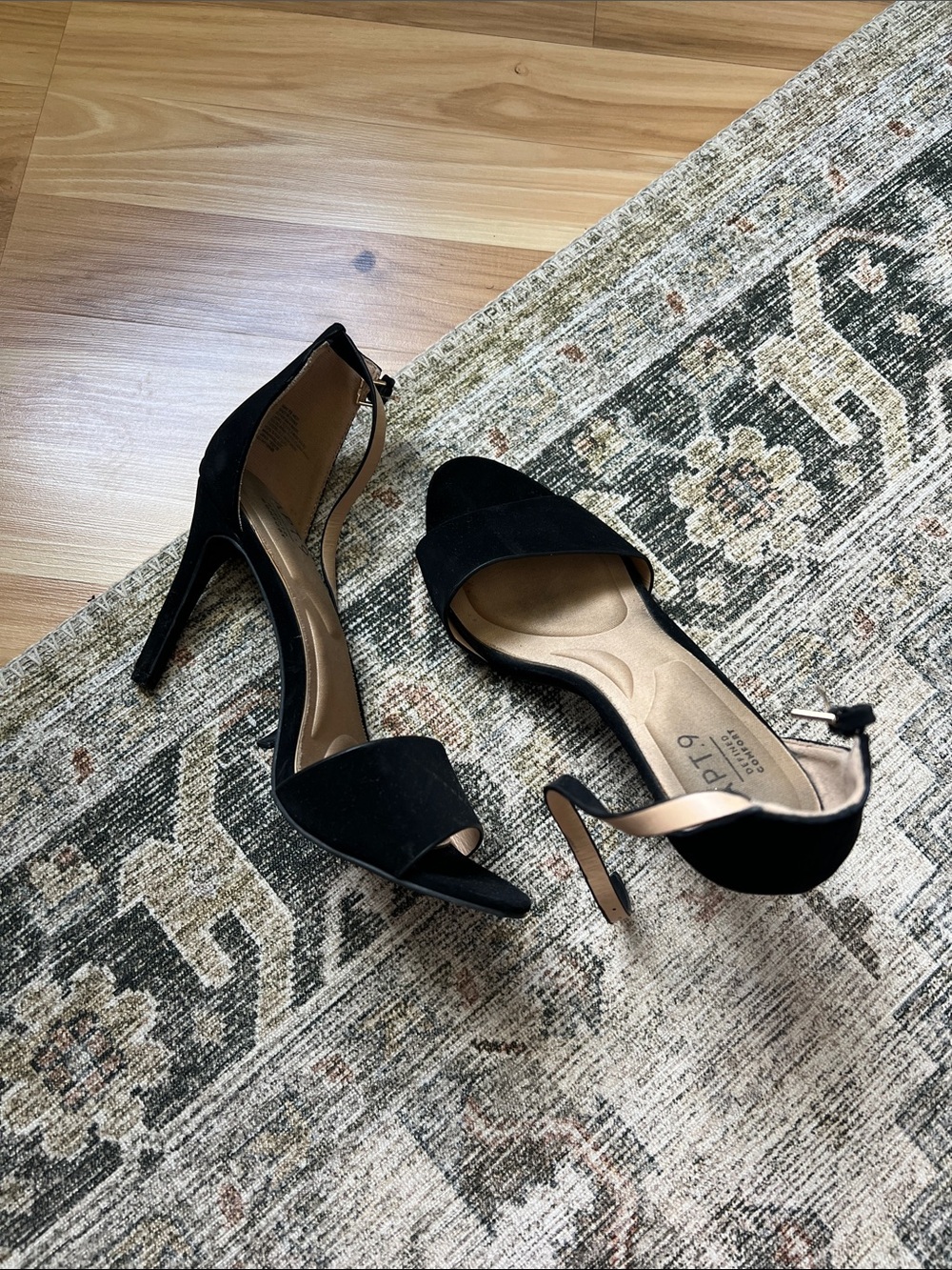 APT 9 Black Heels